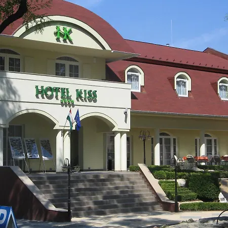Kiss Hotel 4*